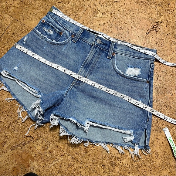 Abercrombie & Fitch The Boyfriend Distressed Midrise Jean Shorts In Sz 27/4 - Picture 7 of 10
